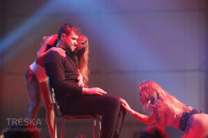 Pornodvojčata Dellai Twins